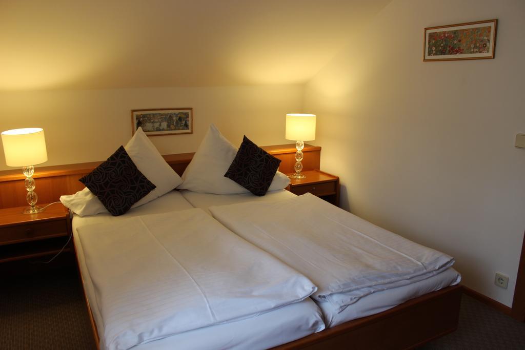 Seehotel Paulitsch Velden am Woerthersee Bilik gambar