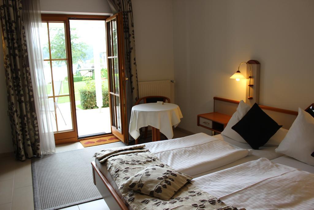 Seehotel Paulitsch Velden am Woerthersee Bilik gambar