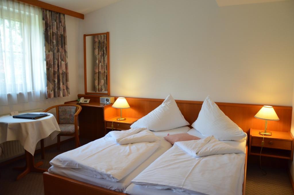 Seehotel Paulitsch Velden am Woerthersee Bilik gambar