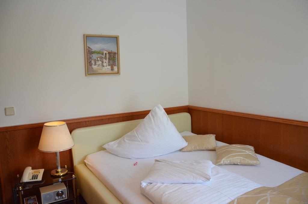 Seehotel Paulitsch Velden am Woerthersee Luaran gambar